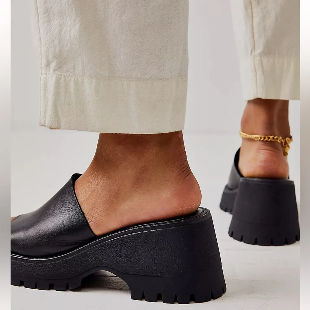 New Free People Made In Italy Winona Wedge Leather Sandals In Black Sz 37 (US 7)